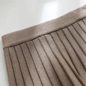 Elegant Women's Knitted Mid Skirt